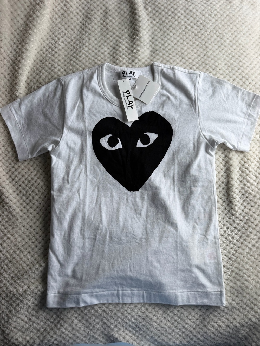 Comme des Garçons PLAY Black Heart Tee | White | Size M | NWT | Authentic | Saks